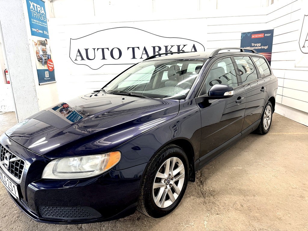 Volvo V70 2.4D Geartronic Kinetic Kamrem bytt, Drag, Värmare, 