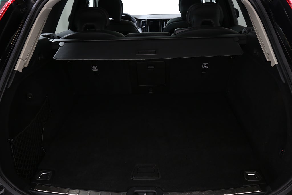 Volvo XC60 Recharge T6 340hk Inscription Exp Läder Pano Drag Moms 2022