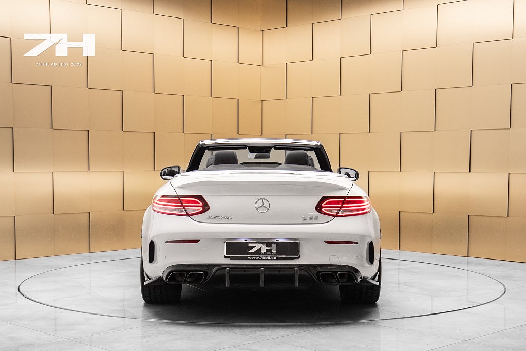 Mercedes-Benz C63 AMG Cabriolet / Burmester / Kamera
