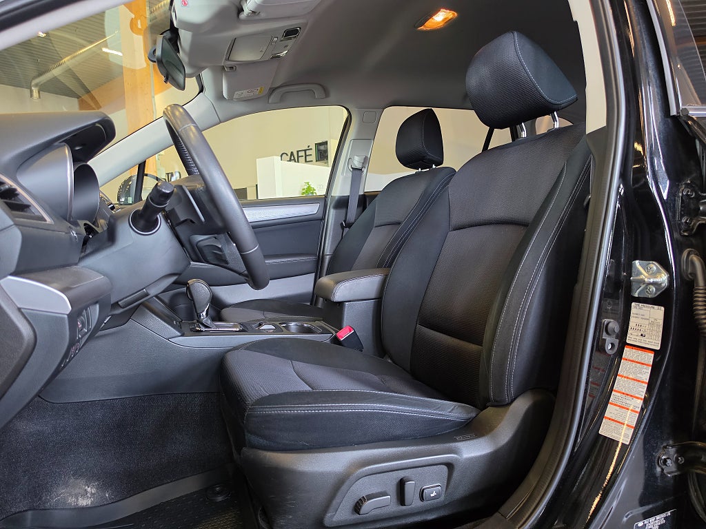 Subaru Outback 2.0 4WD Lineartronic / Backkamera /