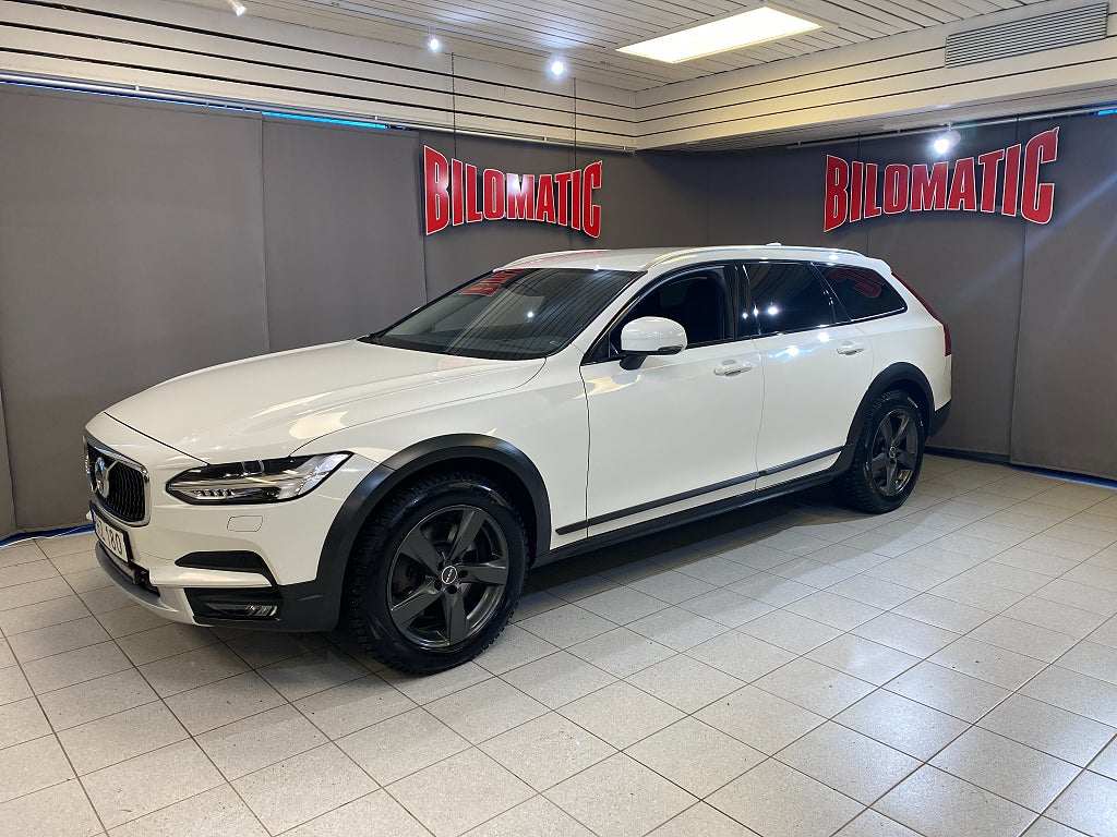 Volvo V90 Cross Country D4 AWD AUT Business Adv NAV Drag Värmare V-Hjul