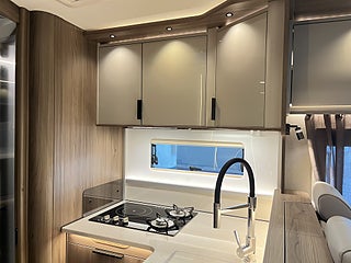Husbil-integrerad Kabe IMPERIAL 790 LQB 18 av 30