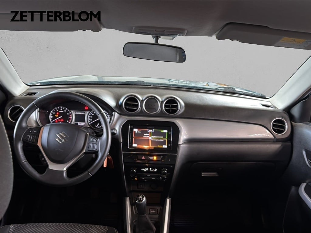 SUV Suzuki Vitara 10 av 14