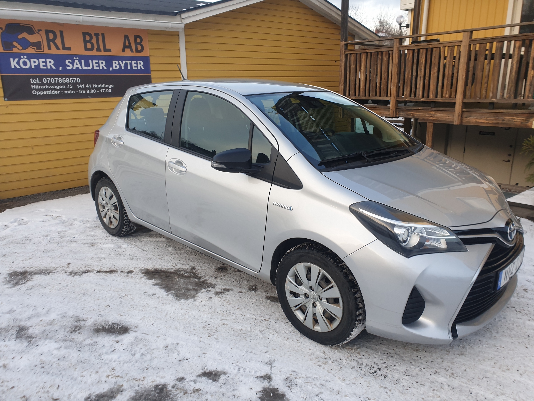 Toyota Yaris Hybrid e-CVT Euro 6 101hk 2016, bild 3/43