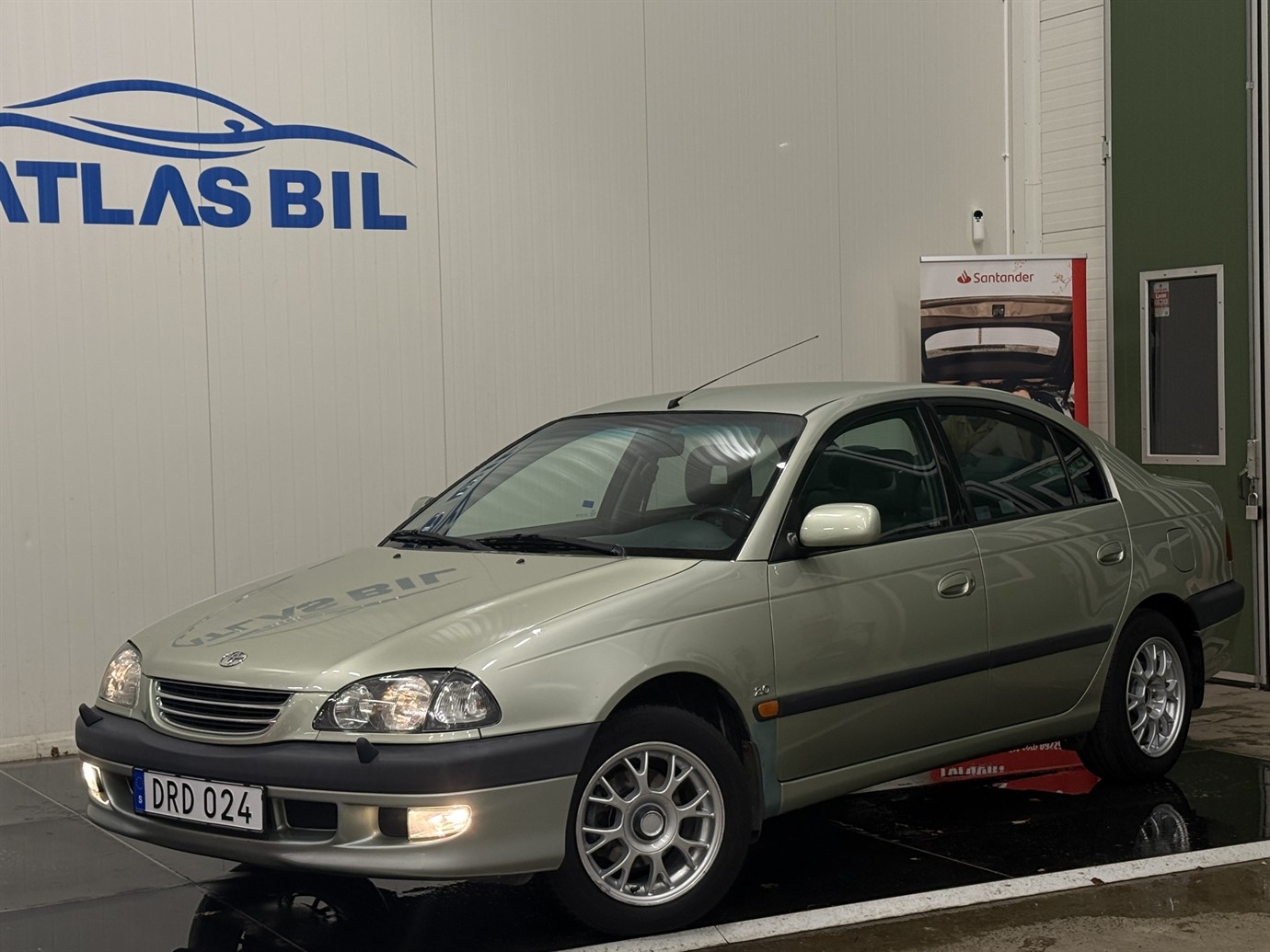 Toyota Avensis Sedan 2.0 128hk 1999, bild 7/37