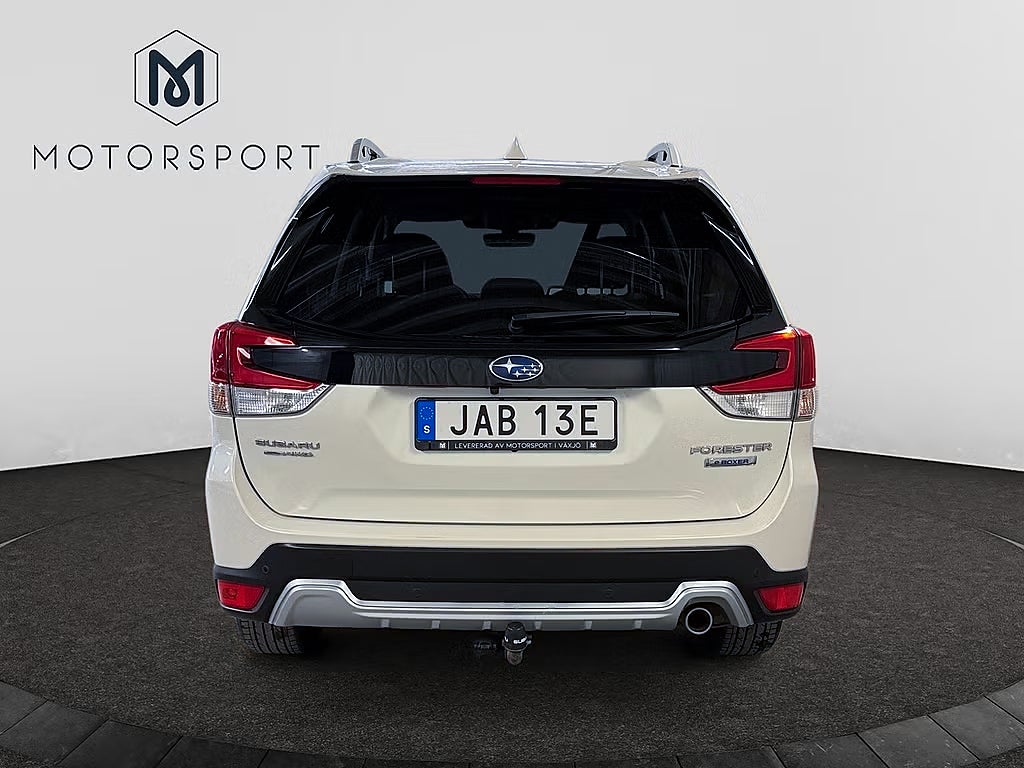 Subaru Forester e-Boxer XFuel 4WD Aut Ridge Navi Drag Kamera Adp-fart bild 10