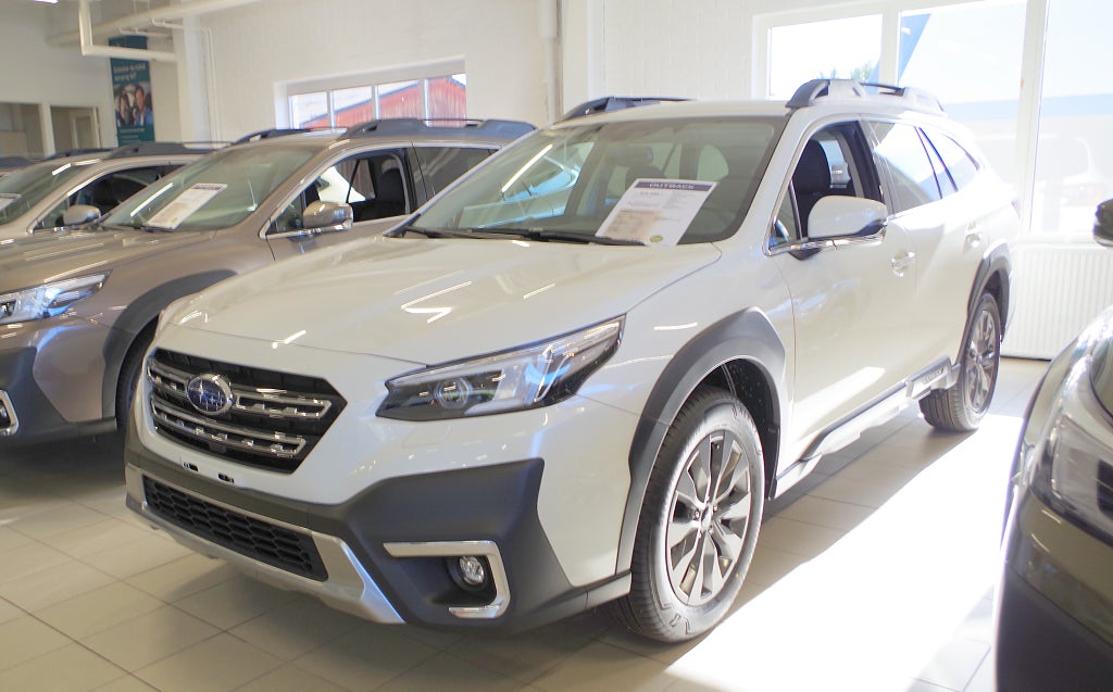 Subaru Outback 2.5 Adventure 4WD XFuel Lineartronic  Euro 6