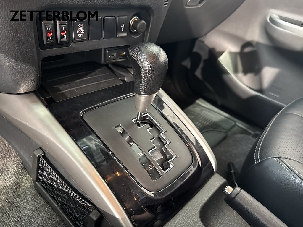 Transportbil - Flak Mitsubishi L200 14 av 14