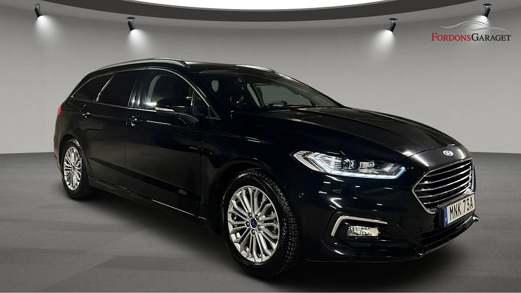 Ford Mondeo KOMBI HYBRID E-CVT TITANIUM DRAG NAVI KAMERA NYSERVAD 