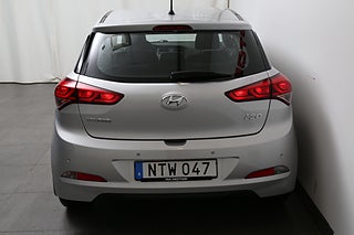 Halvkombi Hyundai i20 6 av 23