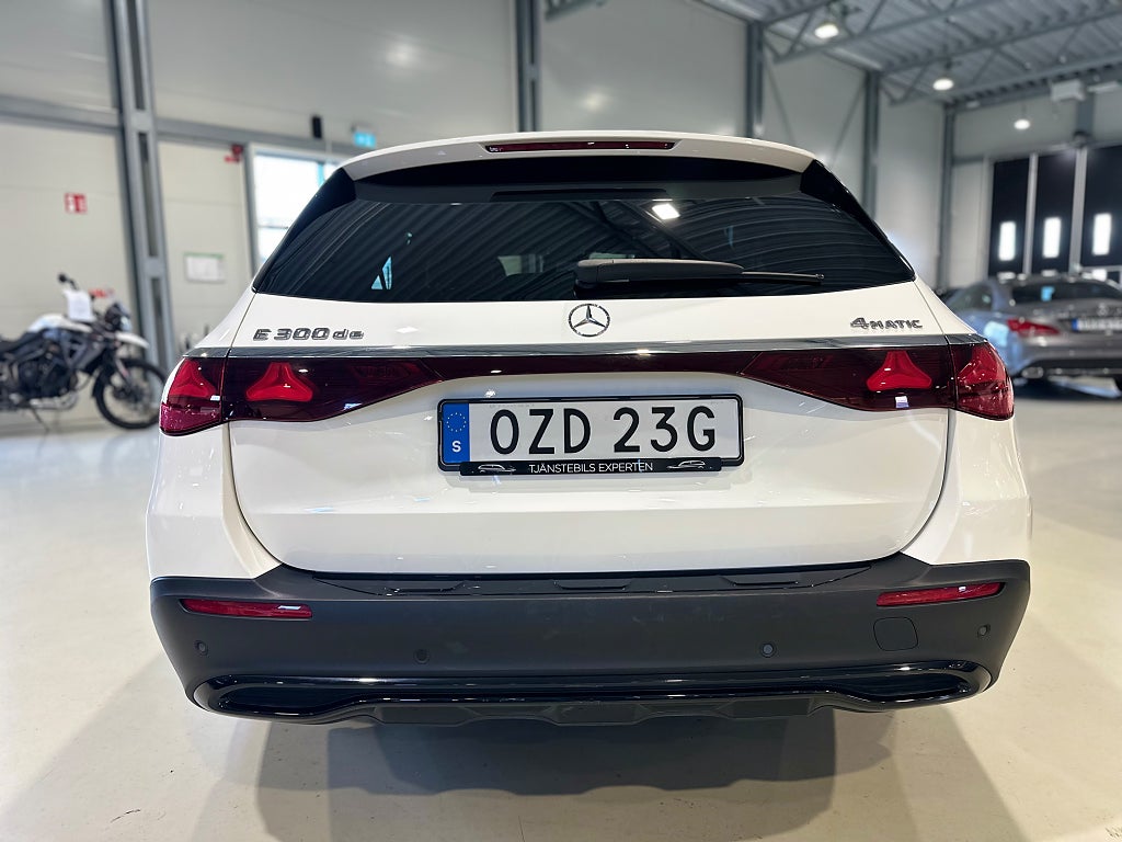 Mercedes-Benz E 2024 - miniatyr 5