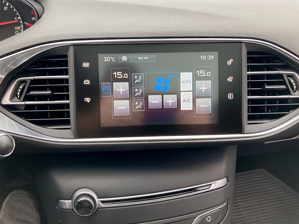 Bild på Peugeot 308 sw Allure 2.0 BHDi 150hk Aut PANO DRAG
