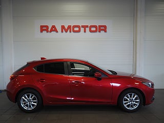 Halvkombi Mazda 3 4 av 22