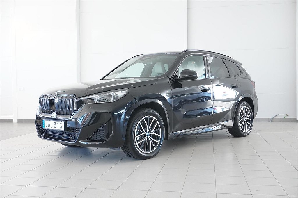 BMW iX1 xDrive30 M-Sport Premium Drag El-Stol hk 313hk