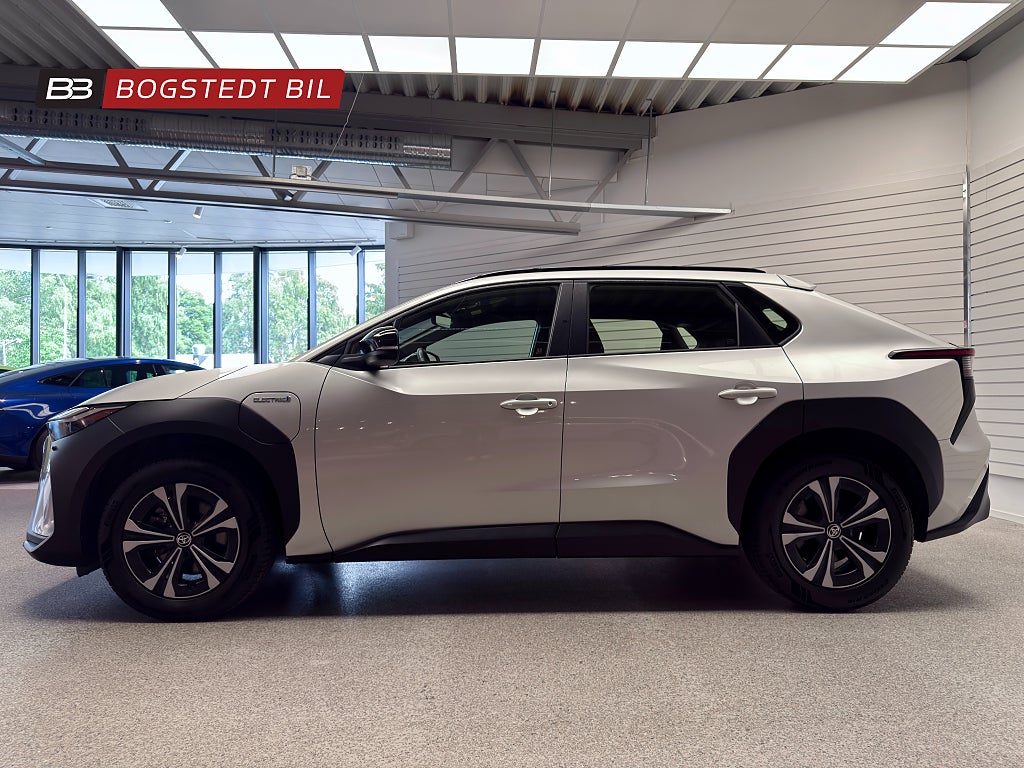 Toyota bZ4X 71.4 kWh AWD Active | Drag | Keyless | Navigation