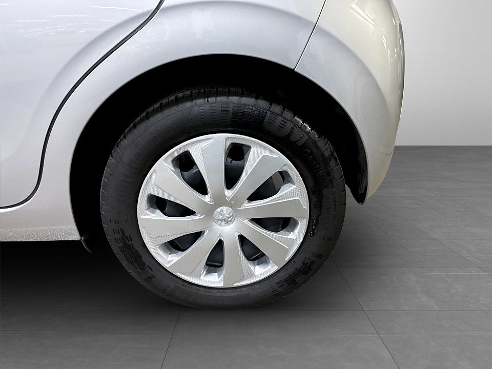Bild på Peugeot 108 Active 5-dörrar 1.0 VTi 72hk BACKKAMERA