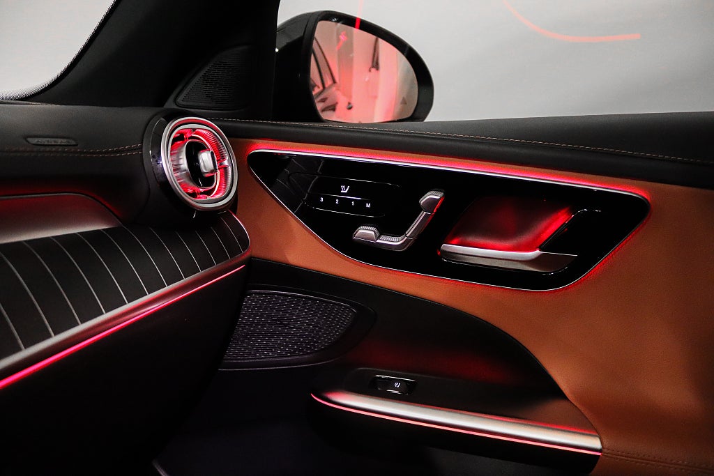 Mercedes-Benz C 200 4Matic AMG Line Premium Panorama Burmester 204hk