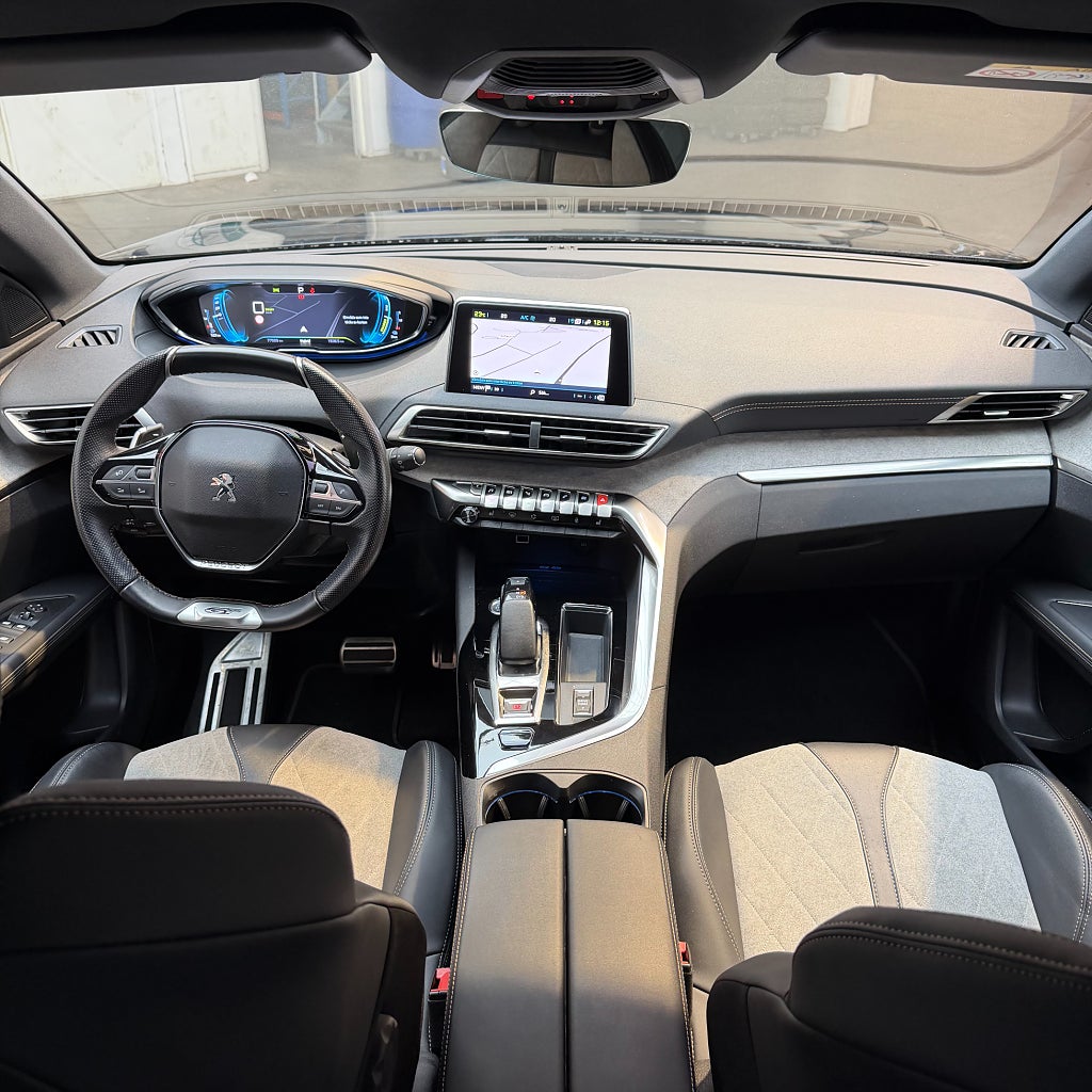 Peugeot 3008 GT HYBRID4 EAT Navi Carplay Navigation Backkamera