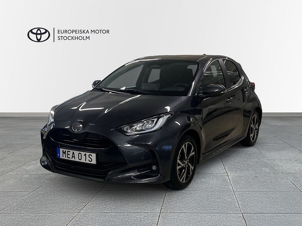 Toyota Yaris 1,5 HSD ACTIVE PLUS SÄKERHET / VINTERHJUL