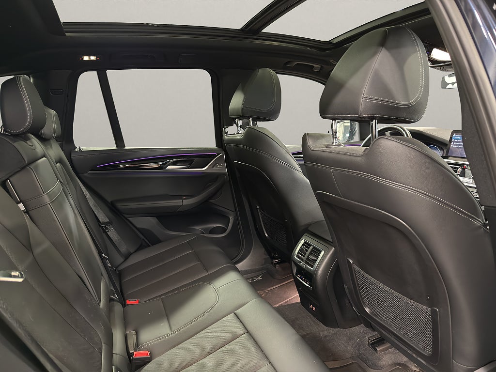 BMW iX3 M Sport Glastak Cockpit Läder Drag - bild 8