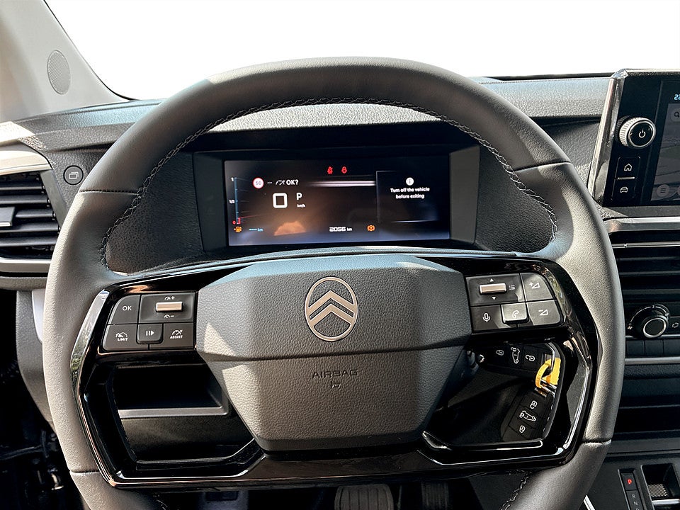 Bild på Citroën SpaceTourer Plus 2.2 BlueHDi 180hk Aut 9-SITS NAVI