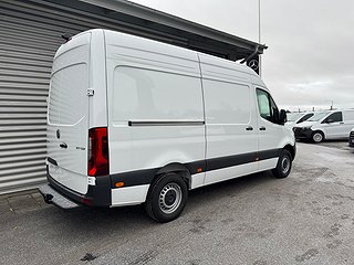 Transportbil - Skåp Mercedes-Benz Sprinter 11 av 22