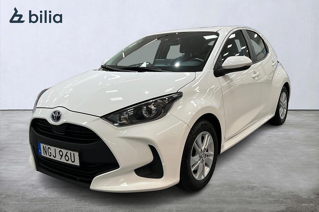 Toyota Yaris Hybrid 1.5 5D Active Approved Used