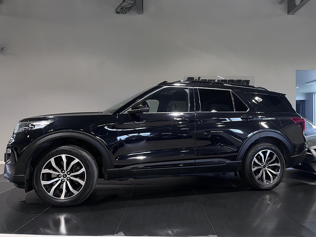Ford Explorer Plug-In Hybrid ST Pano Blis Navi B&O 360° 7-Sits Moms