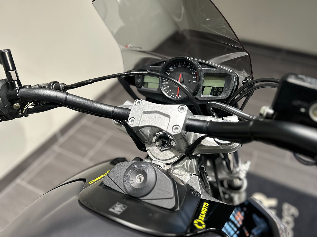 Suzuki GSR600 B-King / Premium sadel / Puig vindruta / Tail-tidy