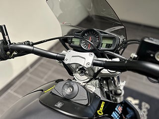 Suzuki GSR600 B-King / Premium sadel / Puig vindruta / Tail-tidy