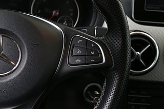 Halvkombi Mercedes-Benz B 22 av 25