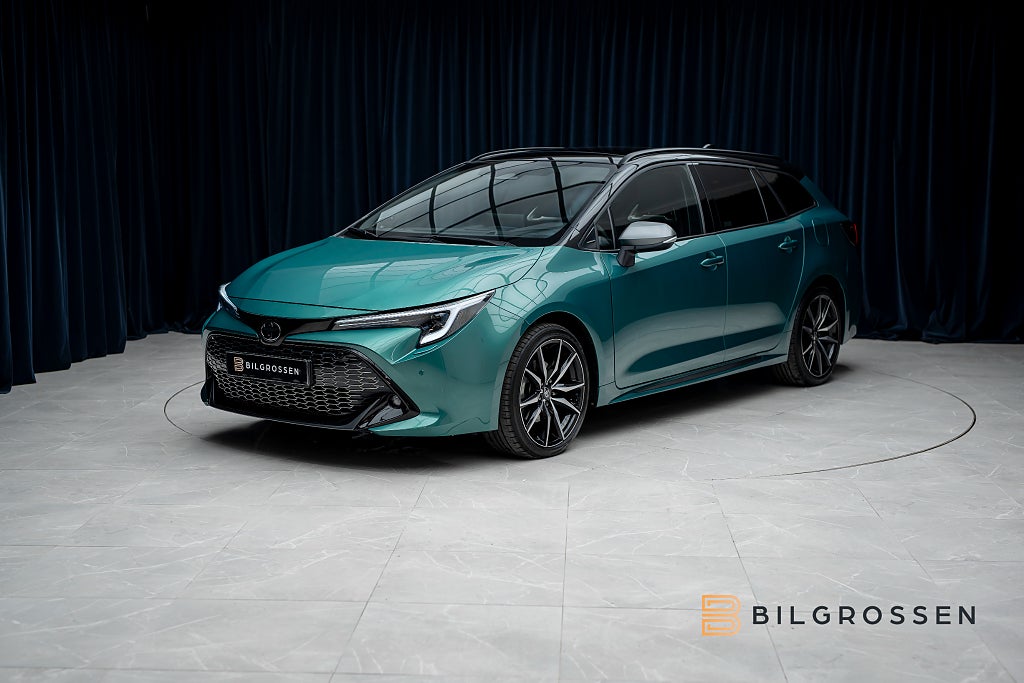 Toyota Corolla Touring Sports Hybrid e-CVT GR Sport Panorama JBL HUD 
