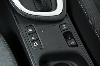 Halvkombi Toyota Yaris 21 av 23