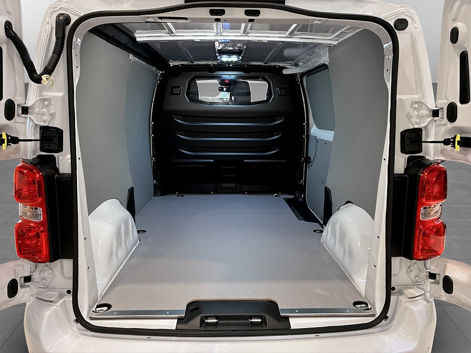 Bild på Citroën Jumpy Business 145hk Aut L2, Värmare & Dragkrok - DEMO