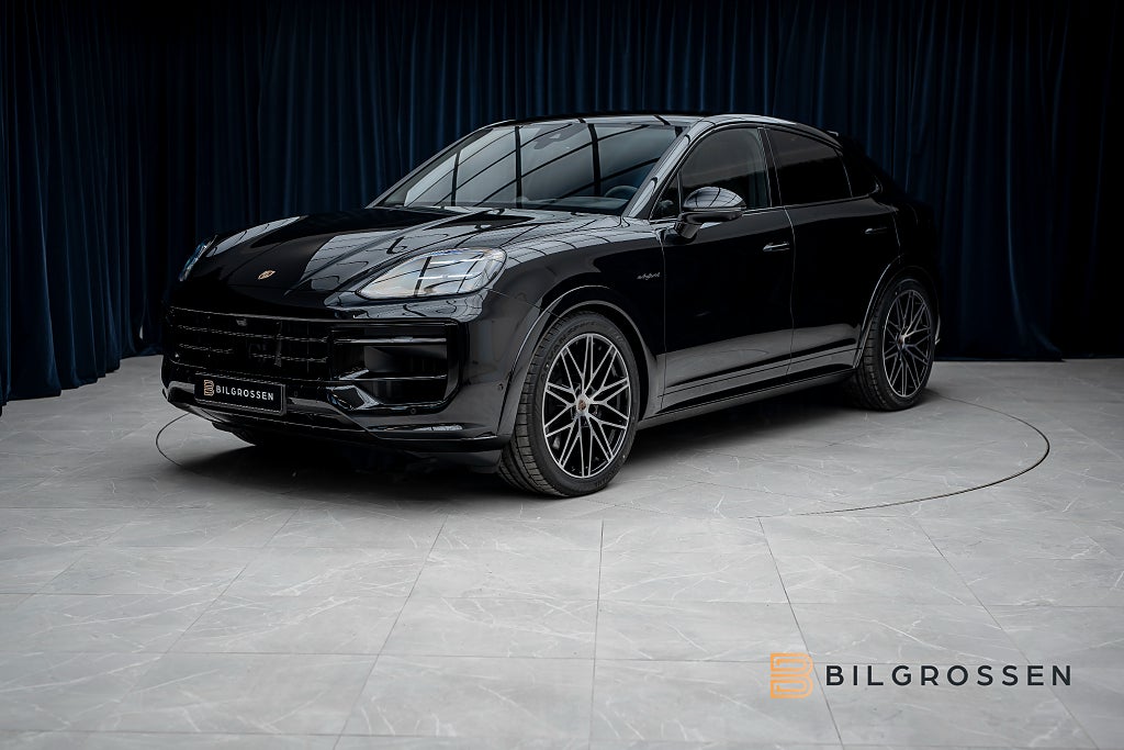 Porsche Cayenne Coupé E-Hybrid Black Edition SportDesign NY