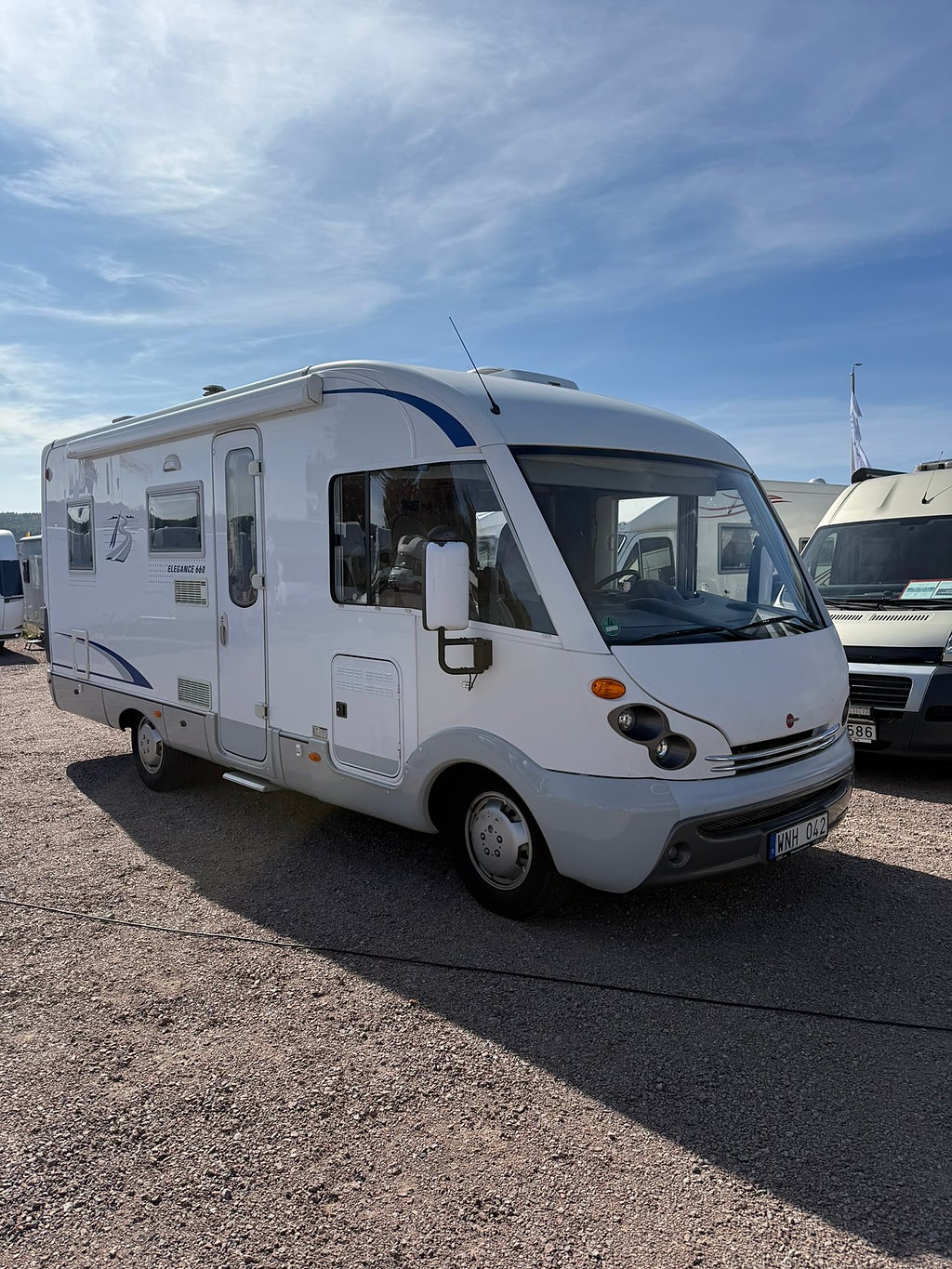 Bürstner ELEGANCE 660  (3500kg) 