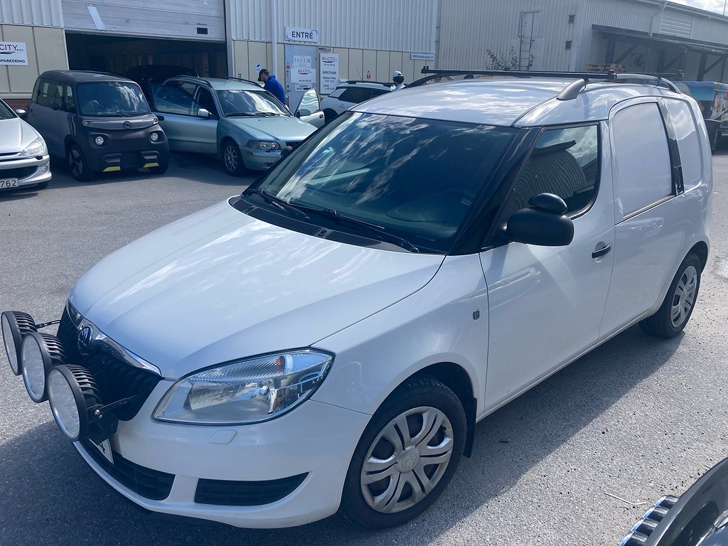 Skoda Roomster Praktik 1,6 Tdi 90hk Drag 0,47L/Mil 1781 Skatt