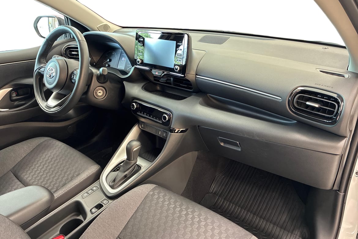 Toyota Yaris 2024, bild 6/10