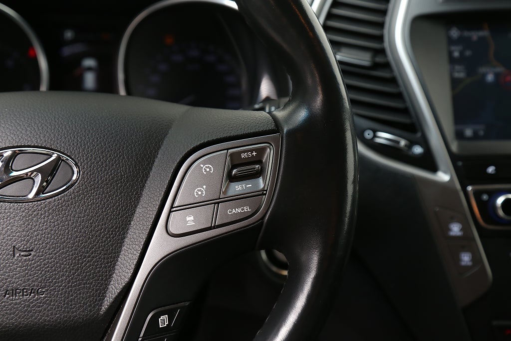 Hyundai Santa Fe 2,2 CRDi 200hk Premium AWD Aut Motorv Dragkrok 2017