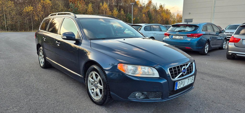 Volvo V70 2.4D Momentum Nyservad/kamrem 175 hk EU4