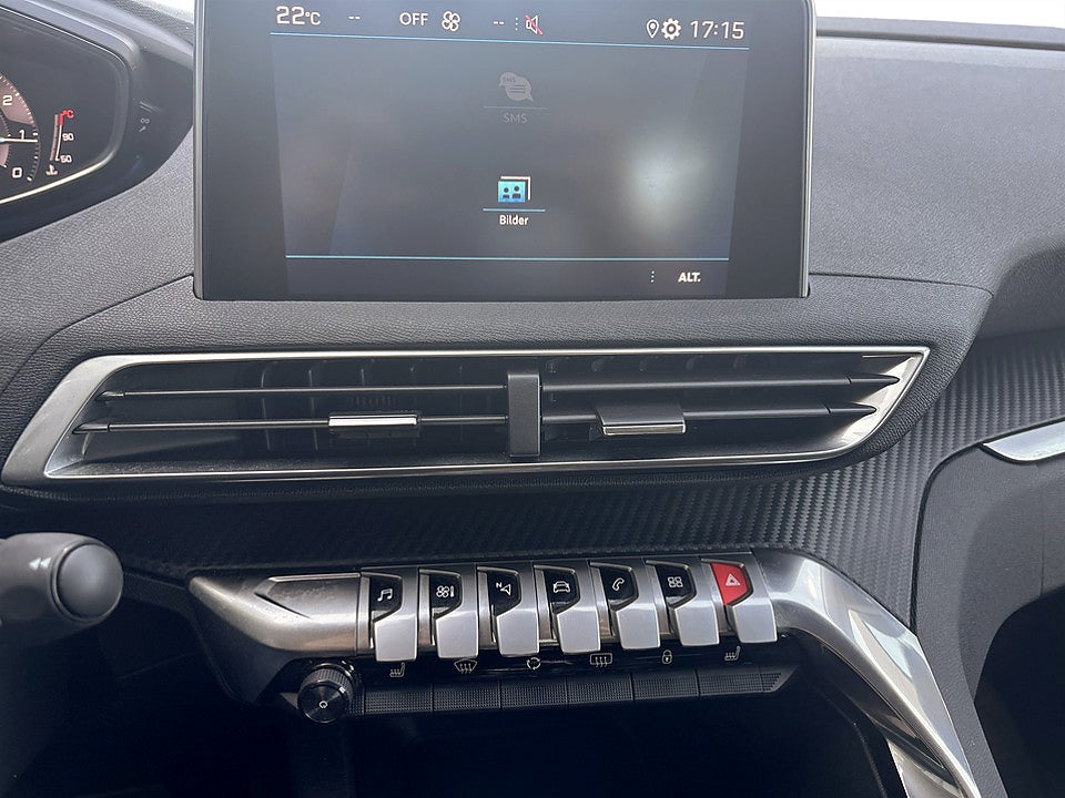 Bild på Peugeot 3008 Active Pack 1.2 PT 130hk Aut P-SENSORER NAVI