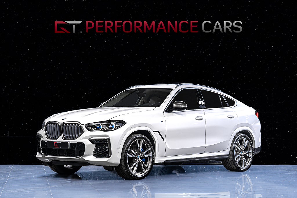 BMW X6 M50i MOMS Ultimate Edt B&W Pano Sky 22" DAP HuD Drag