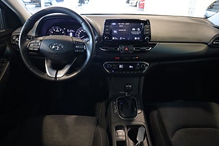 Halvkombi Hyundai i30 14 av 26