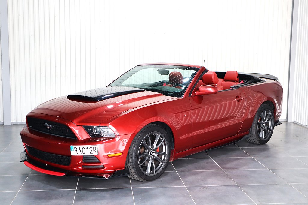 Ford Mustang V6 Cab Automat GT-Paket Nybesiktad 309hk