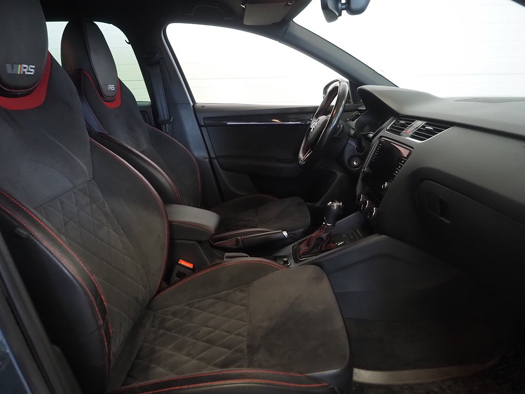 Skoda Octavia Kombi 2.0 TDI 4x4 RS Premium Dragpkt D-Värm 2018