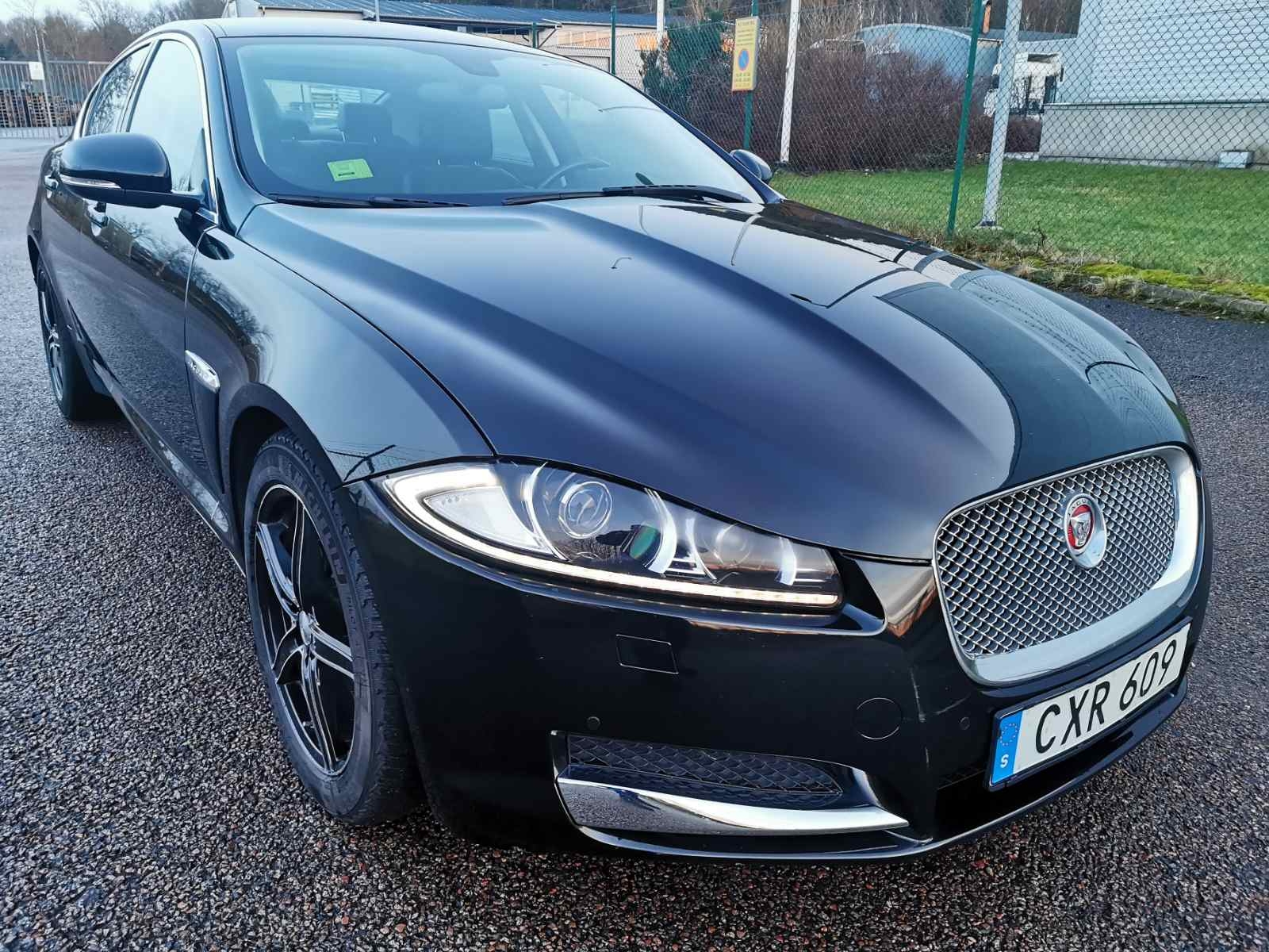 Jaguar XF 2.2 TDi4 Automat Alcantara 2015, bild 4/48