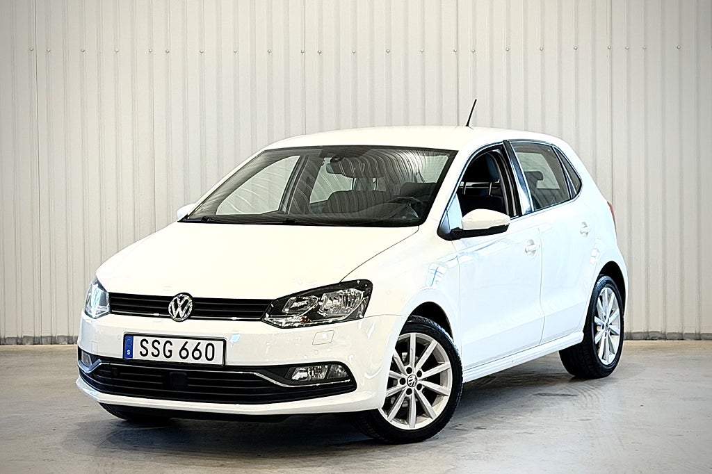 Volkswagen Polo 1.2 TSI M-VÄRM PLUSPAKET SENSORER VÄLSKÖTT NY-BES  90HK