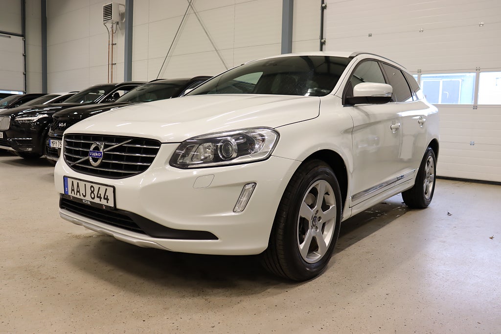 Volvo XC60 D4 AWD Summum Drag Läder H/K D-Värm 181hk