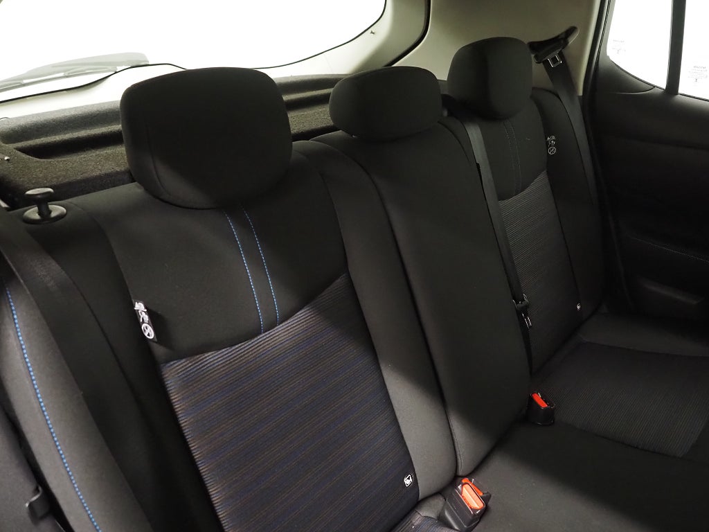 Nissan Leaf 40 kWh 150hk Acenta | Backkamera | Rattvärme | 2022