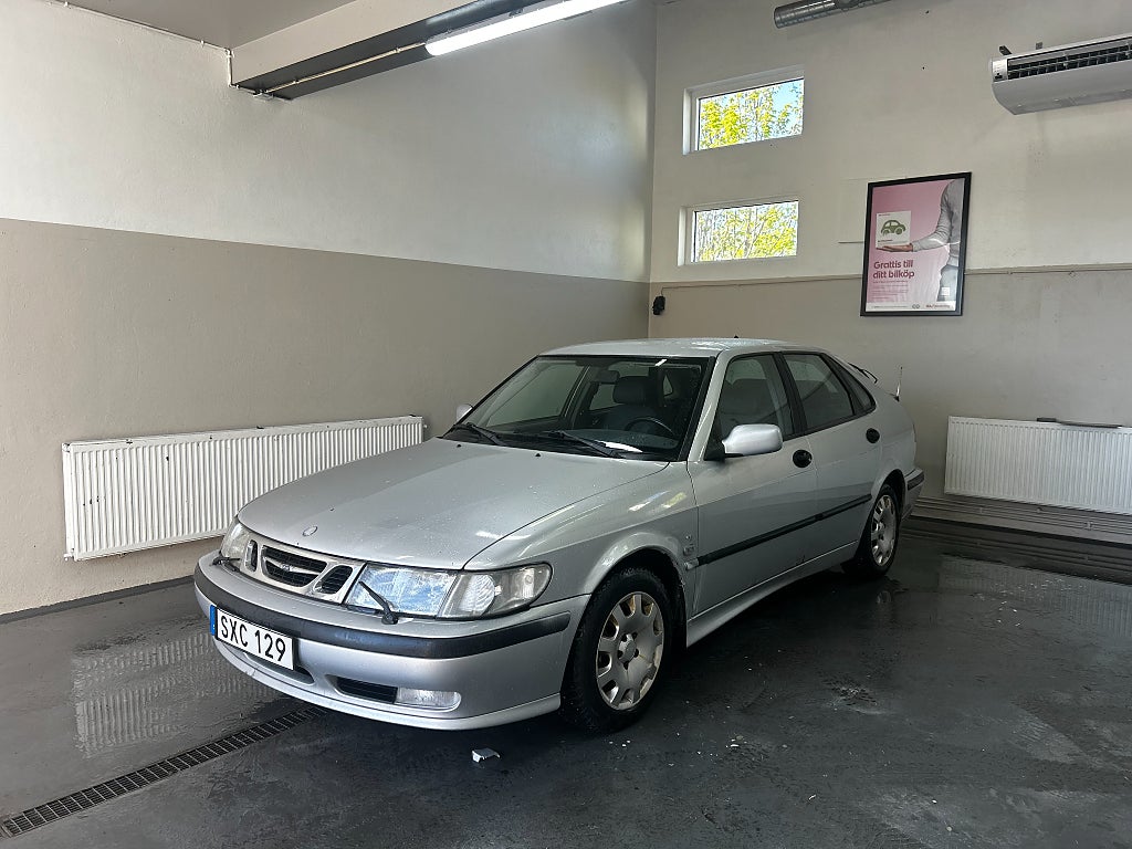 Saab 9-3 5-dörrar 2.0 T SE